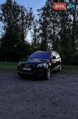 Внедорожник / Кроссовер Audi Q7 2008 в 