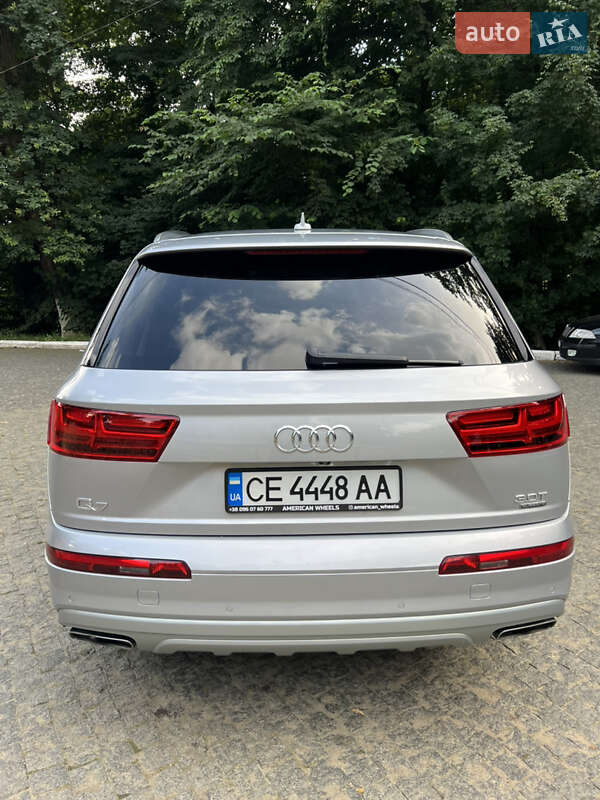 Позашляховик / Кросовер Audi Q7 2017 в Чернівцях
