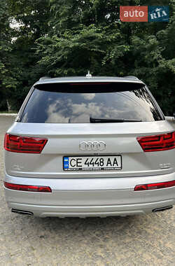 Внедорожник / Кроссовер Audi Q7 2017 в 