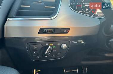 Внедорожник / Кроссовер Audi Q7 2018 в 