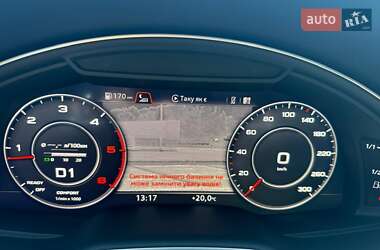 Внедорожник / Кроссовер Audi Q7 2018 в 