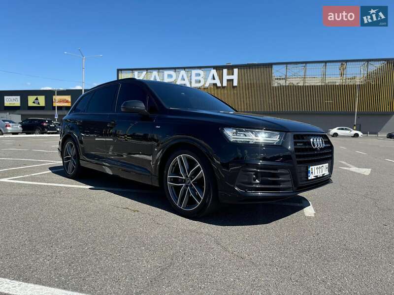 Позашляховик / Кросовер Audi Q7 2018 в Києві