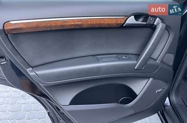 Позашляховик / Кросовер Audi Q7 2014 в 