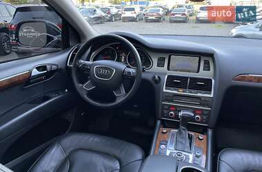 Позашляховик / Кросовер Audi Q7 2014 в 