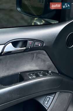 Внедорожник / Кроссовер Audi Q7 2007 в 