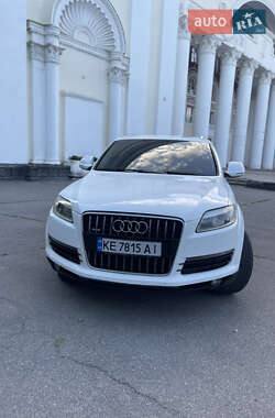Позашляховик / Кросовер Audi Q7 2006 в 