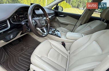 Внедорожник / Кроссовер Audi Q7 2018 в 