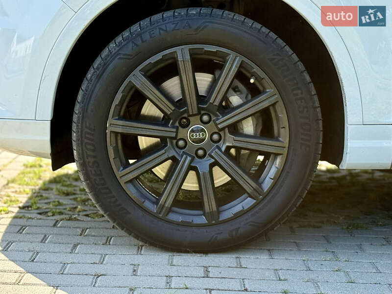 Позашляховик / Кросовер Audi Q7 2018 в Харкові