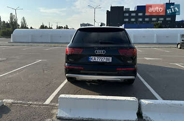 Позашляховик / Кросовер Audi Q7 2018 в 