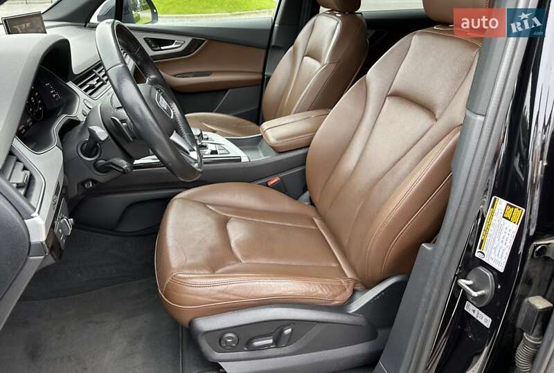 Позашляховик / Кросовер Audi Q7 2017 в Києві