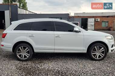 Внедорожник / Кроссовер Audi Q7 2012 в 