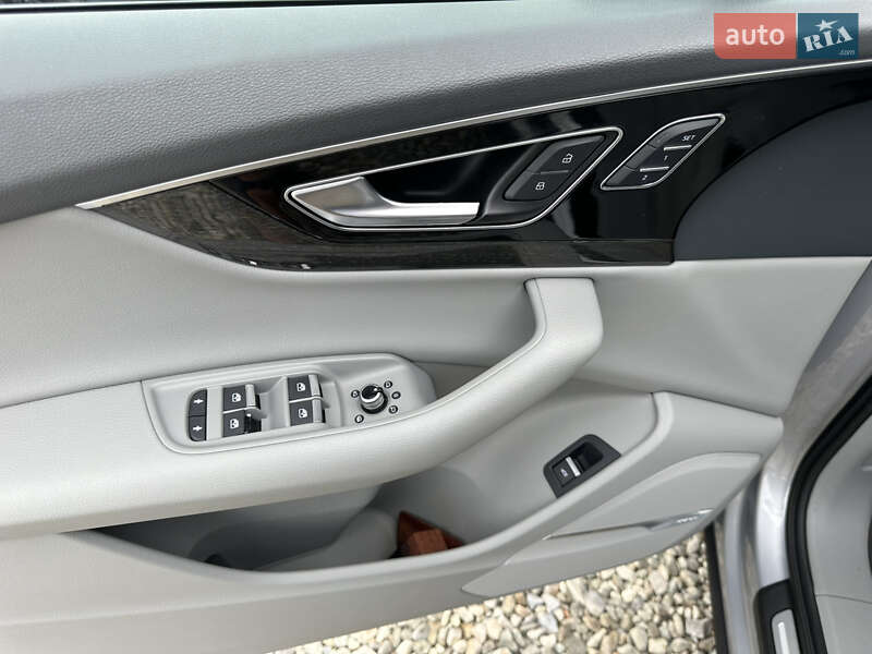 Позашляховик / Кросовер Audi Q7 2016 в Івано-Франківську