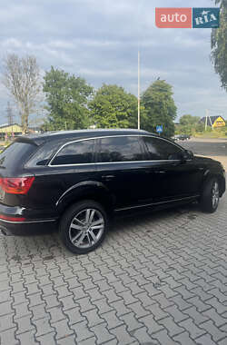 Позашляховик / Кросовер Audi Q7 2013 в 