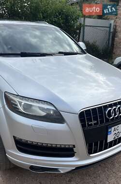 Позашляховик / Кросовер Audi Q7 2014 в 