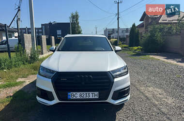 Позашляховик / Кросовер Audi Q7 2016 в 