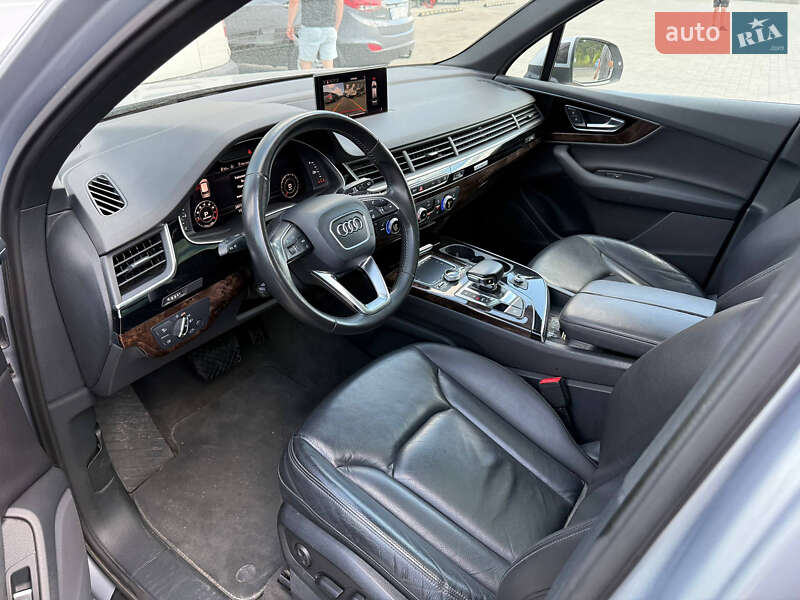 Позашляховик / Кросовер Audi Q7 2016 в Тернополі