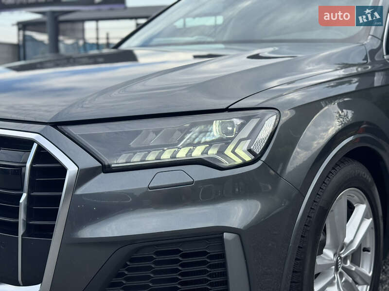 Позашляховик / Кросовер Audi Q7 2020 в Мукачевому