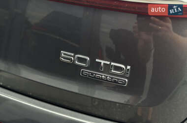 Внедорожник / Кроссовер Audi Q7 2020 в 