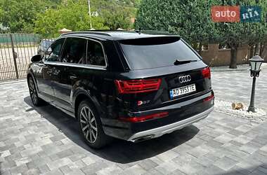 Внедорожник / Кроссовер Audi Q7 2016 в 