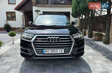 Внедорожник / Кроссовер Audi Q7 2016 в 