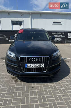 Позашляховик / Кросовер Audi Q7 2013 в 
