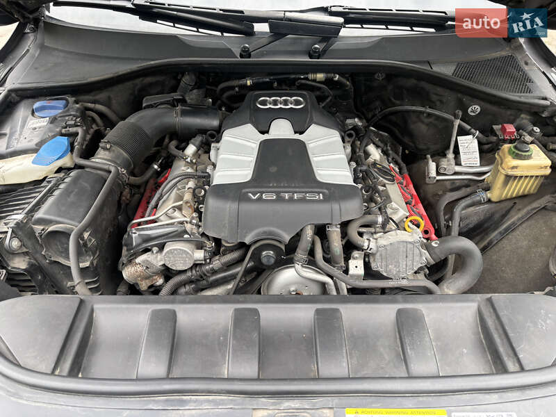 Позашляховик / Кросовер Audi Q7 2014 в Кам'янському