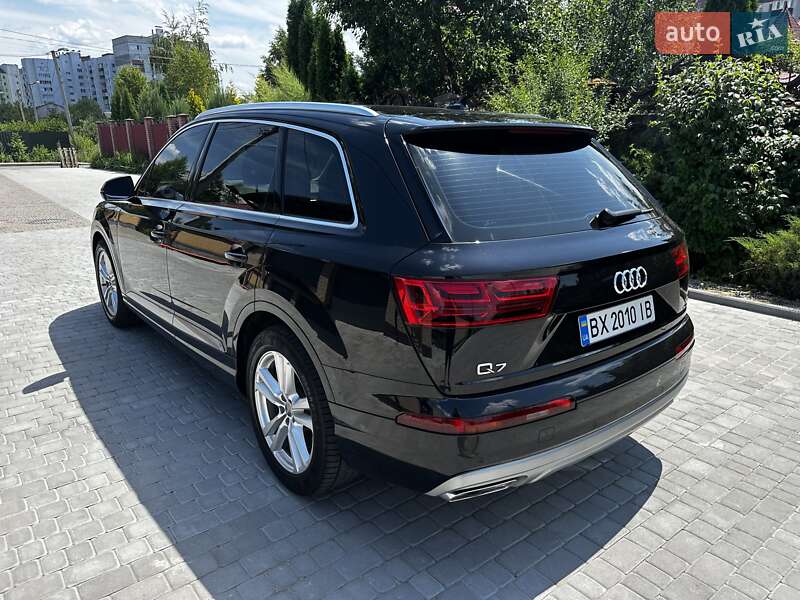 Позашляховик / Кросовер Audi Q7 2015 в Хмельницькому