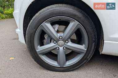 Позашляховик / Кросовер Audi Q7 2011 в 