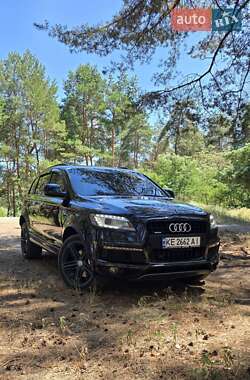 Позашляховик / Кросовер Audi Q7 2013 в 