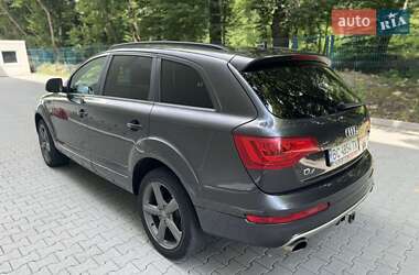 Внедорожник / Кроссовер Audi Q7 2014 в 