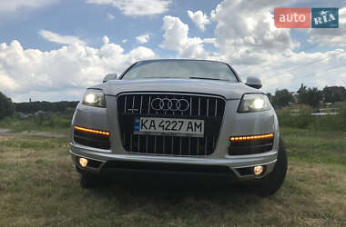 Позашляховик / Кросовер Audi Q7 2010 в Києві