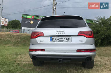 Внедорожник / Кроссовер Audi Q7 2010 в 