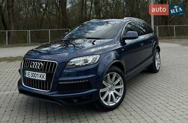 Позашляховик / Кросовер Audi Q7 2013 в 