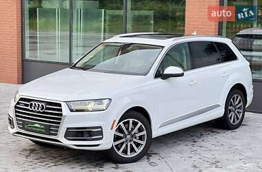Позашляховик / Кросовер Audi Q7 2018 в 