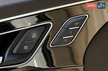 Позашляховик / Кросовер Audi Q7 2018 в 