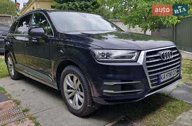 Внедорожник / Кроссовер Audi Q7 2016 в 