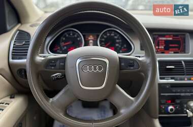 Позашляховик / Кросовер Audi Q7 2007 в 