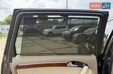 Позашляховик / Кросовер Audi Q7 2007 в 