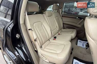 Позашляховик / Кросовер Audi Q7 2007 в 