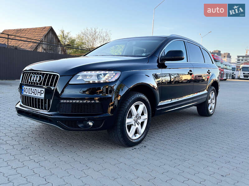 Позашляховик / Кросовер Audi Q7 2015 в Хусті