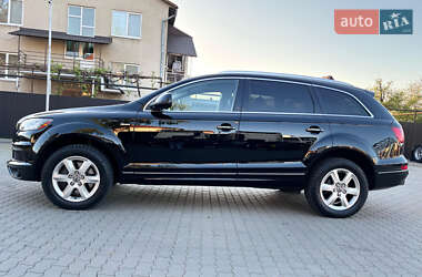 Внедорожник / Кроссовер Audi Q7 2015 в 