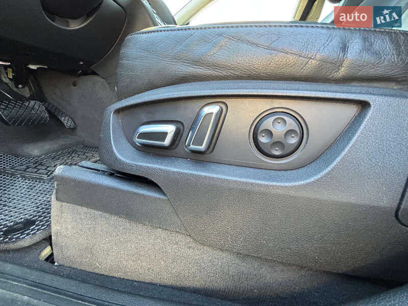 Позашляховик / Кросовер Audi Q7 2015 в Хусті