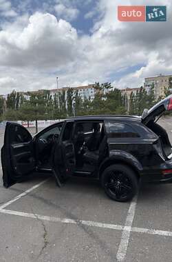 Позашляховик / Кросовер Audi Q7 2014 в 