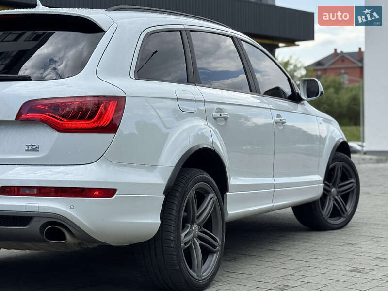 Позашляховик / Кросовер Audi Q7 2013 в Яворові