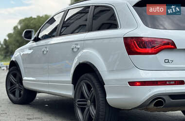 Внедорожник / Кроссовер Audi Q7 2013 в 