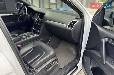 Внедорожник / Кроссовер Audi Q7 2013 в 