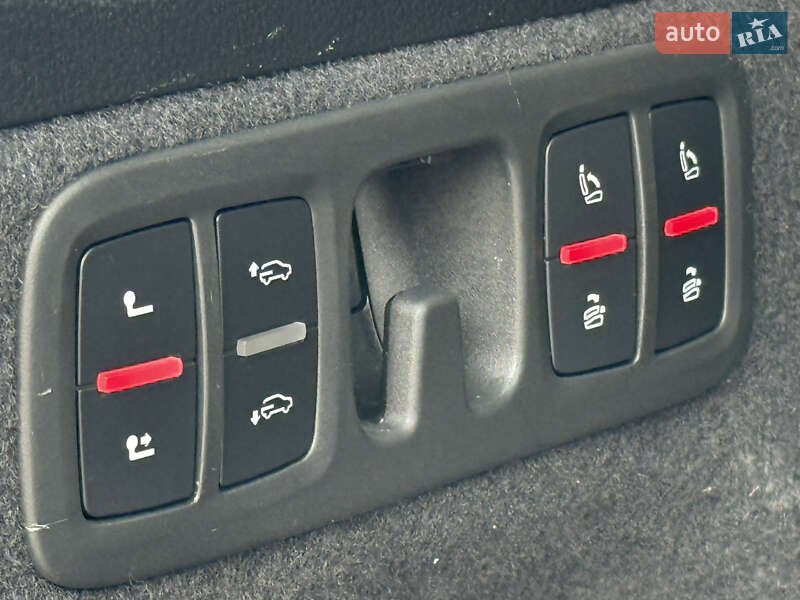 Внедорожник / Кроссовер Audi Q7 2021 в Ровно