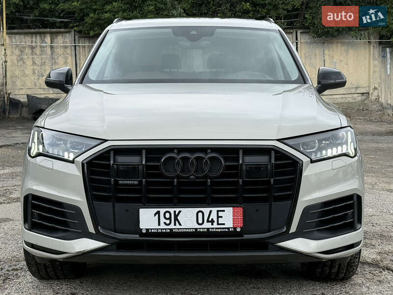 Внедорожник / Кроссовер Audi Q7 2021 в Ровно