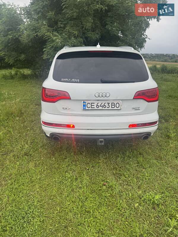 Позашляховик / Кросовер Audi Q7 2015 в Чернівцях