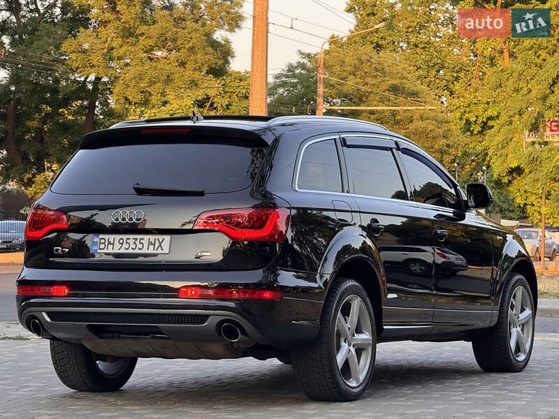 Внедорожник / Кроссовер Audi Q7 2011 в Одессе
